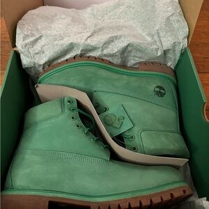 Timberland 50th Anniversary Green! Size 10 with box and hang tags!